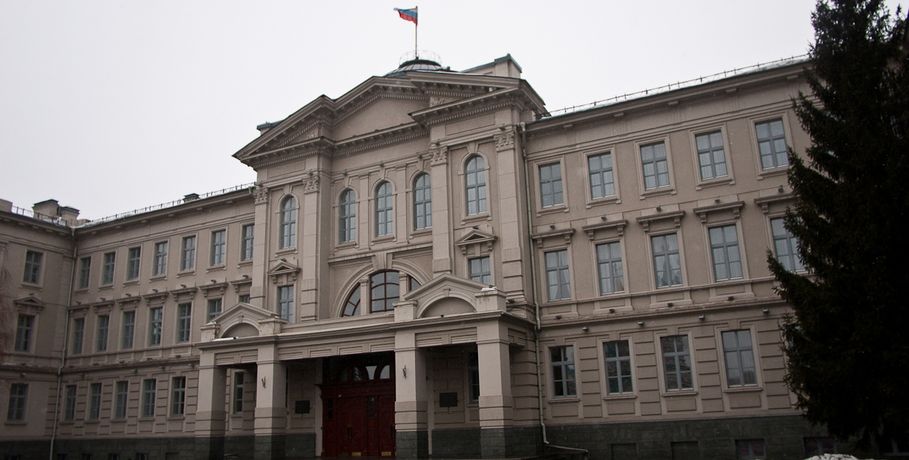 Омские депутаты приняли резонансный закон о налоге на имущество организаций 