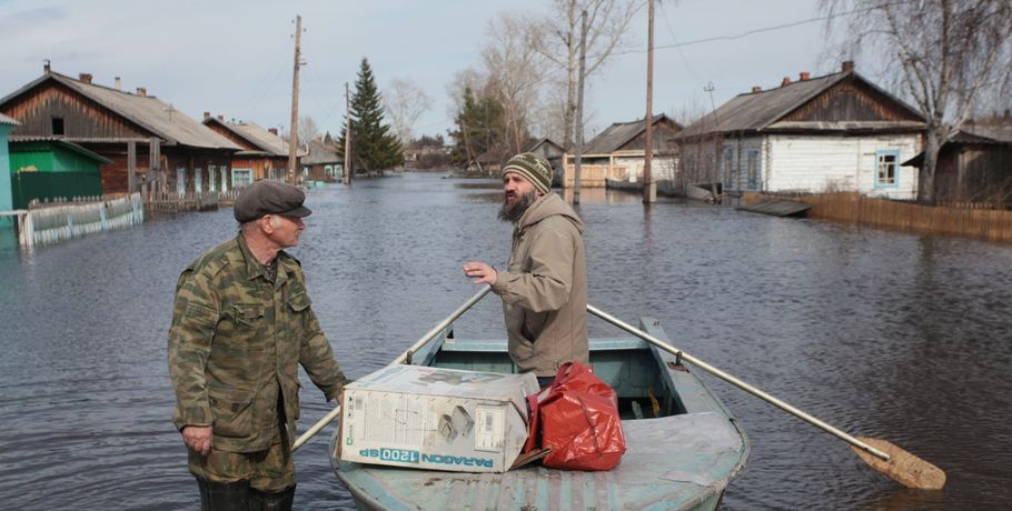 Жителям омских сёл посоветовали собирать вещи, чтобы не стать жертвой паводка