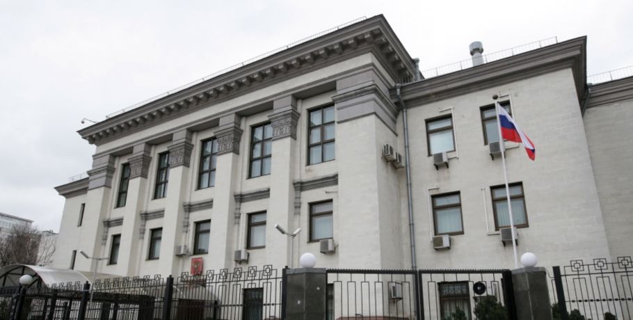 К российскому посольству в Брюсселе приставлена усиленная охрана