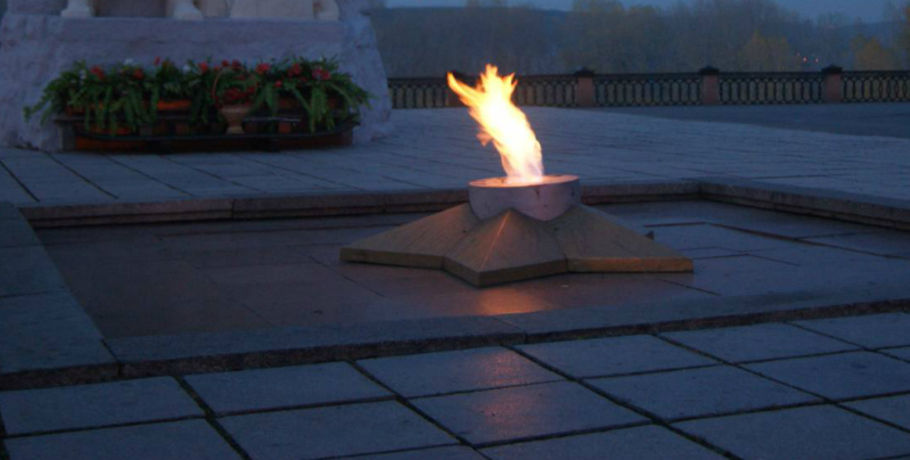 В Кемерове нашли подростков, пожаривших сосиски на Вечном огне
