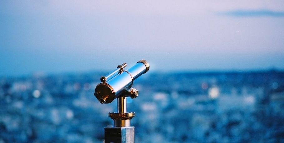 В Красноярске на набережной появился бесплатный телескоп