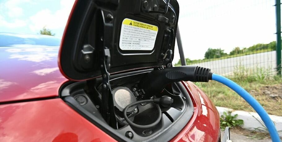 Эксперты назвали количество электромобилей в Омске