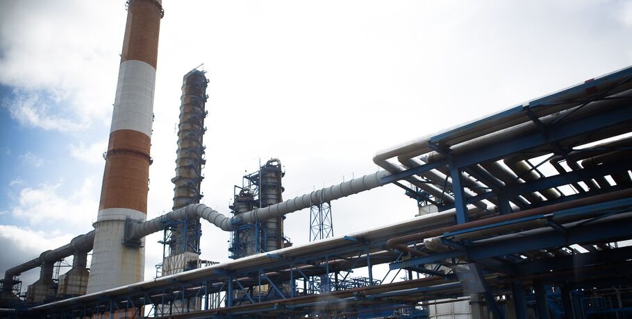 Руководителей "Газпрома" попросят вернуть в Омск миллиардные налоги нефтезавода