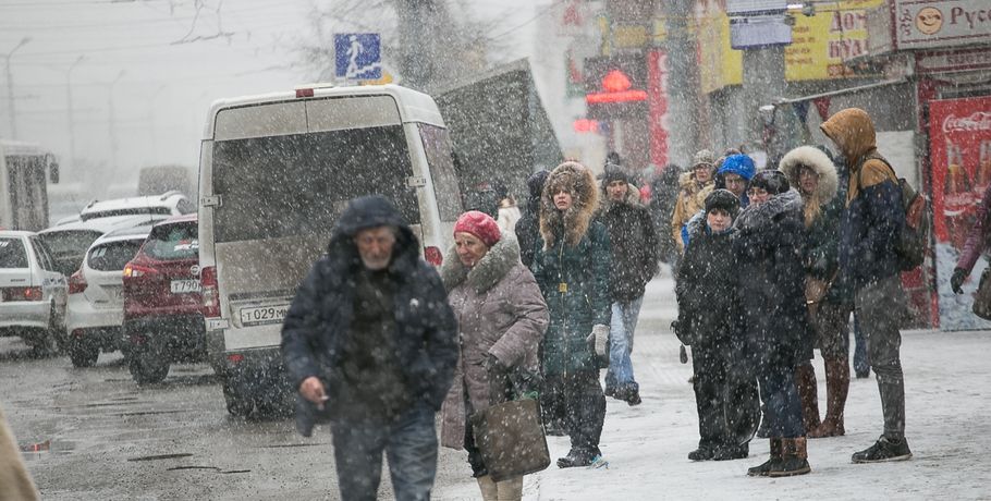 В Омске осенью резко сократилось число вакансий