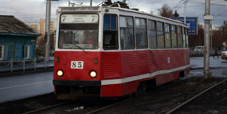 Омские "полупустые трамваи" не планируют сокращать