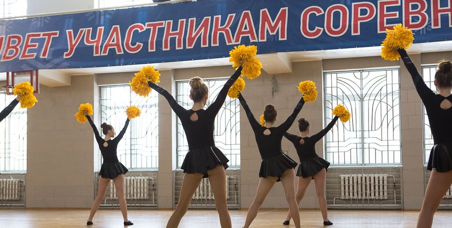 В Омской области в школе открыли новый спортивный зал