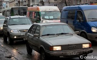 В Омске на 20 участках дорог ограничат скорость движения