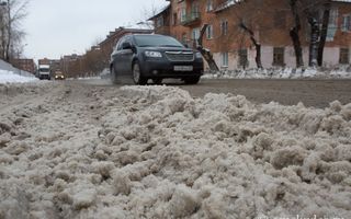 В Омске почистили дорогу после матерного обращения горожанина