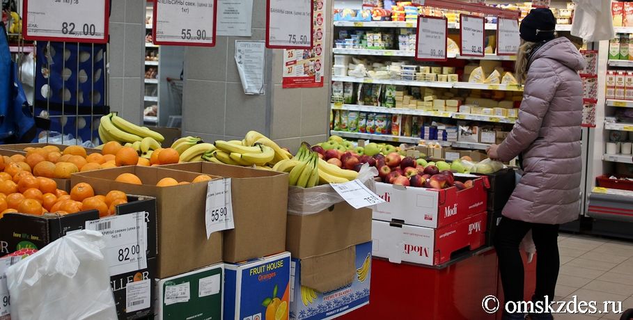 За год в Омске подскочили цены на гречку и картофель