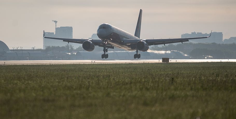 Авиакомпании, планировавшей рейсы Омск-Стрежевой, запретили летать