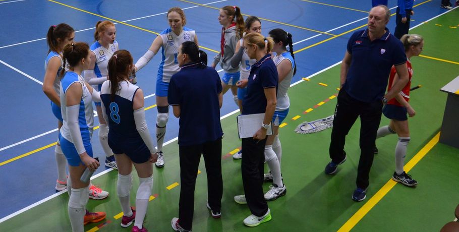 Волейболистки "Омь-СибГУОР" занимают второе место за тур до окончания первенства Высшей лиги