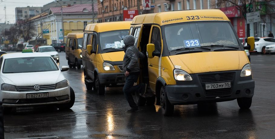 Куда бегут "Газели"? Как изменит ситуацию на рынке пассажирских перевозок в Омске запрет микроавтобусов?