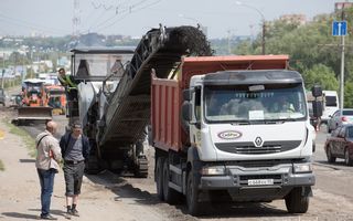Омские власти составили список дорог, которые будут отремонтированы в первую очередь