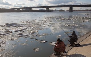 В Омской области 47-летний рыбак провалился под лёд и утонул
