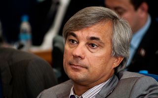 Депутат Сергей Калинин назвал возможного инициатора обысков в "Акции" и "Омскгоргазе"