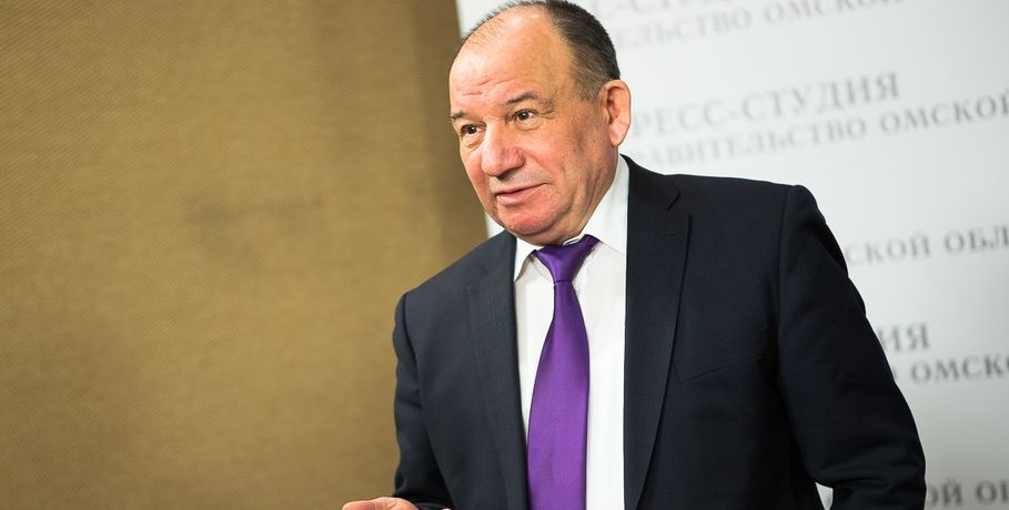 Экс-министр Виктор Лапухин вернулся в омский Драмтеатр