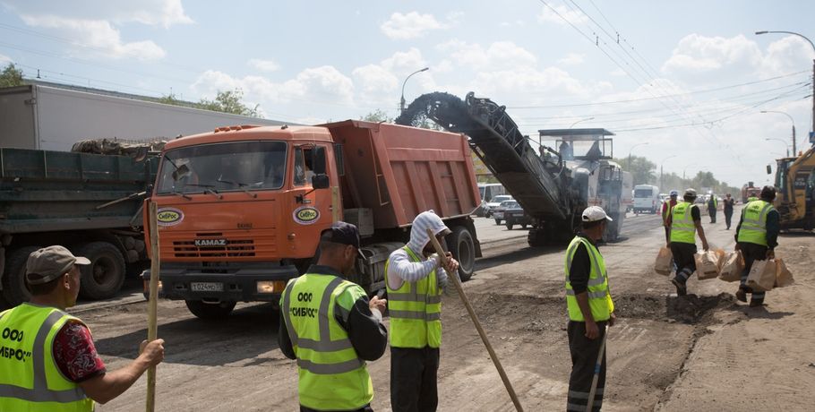Омские дорожники продолжают бить рекорды по сроку ремонта магистралей