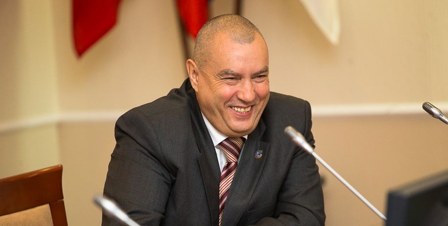 Исполняющий обязанности мэра Омска решил не увольнять заместителей Двораковского