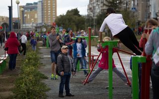 В омском парке 30-летия ВЛКСМ появятся новые тренажёры
