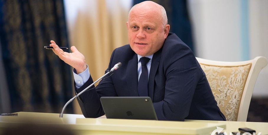 Омский губернатор Назаров занял последнее место в национальном рейтинге