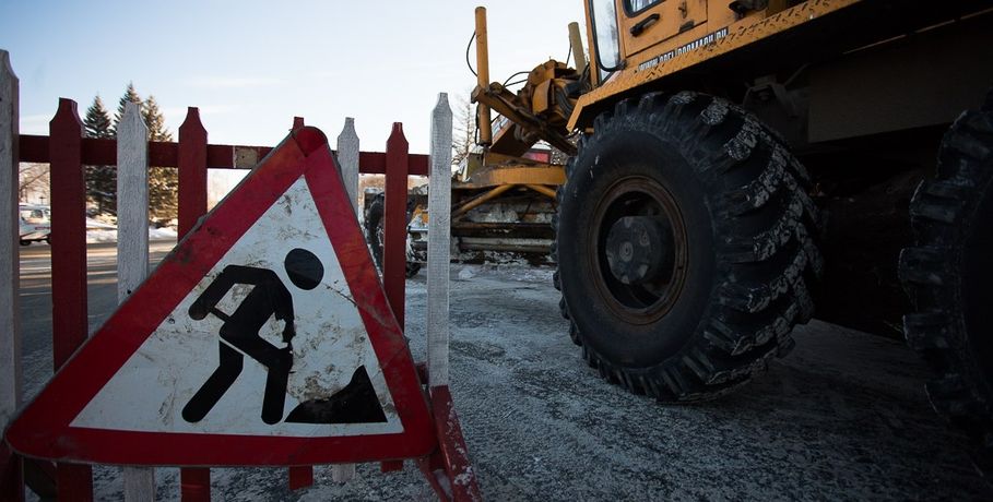 В Омске отремонтировали тротуары, ведущие к школам