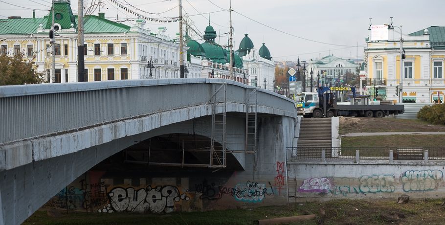 Московские аналитики просчитали время объезда омичами закрытого Юбилейного моста