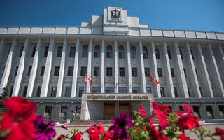В Омской области впервые за 13 лет принимают профицитный бюджет