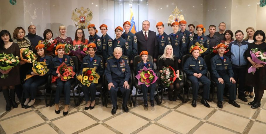 Омская школьница получила в Москве награду за героизм