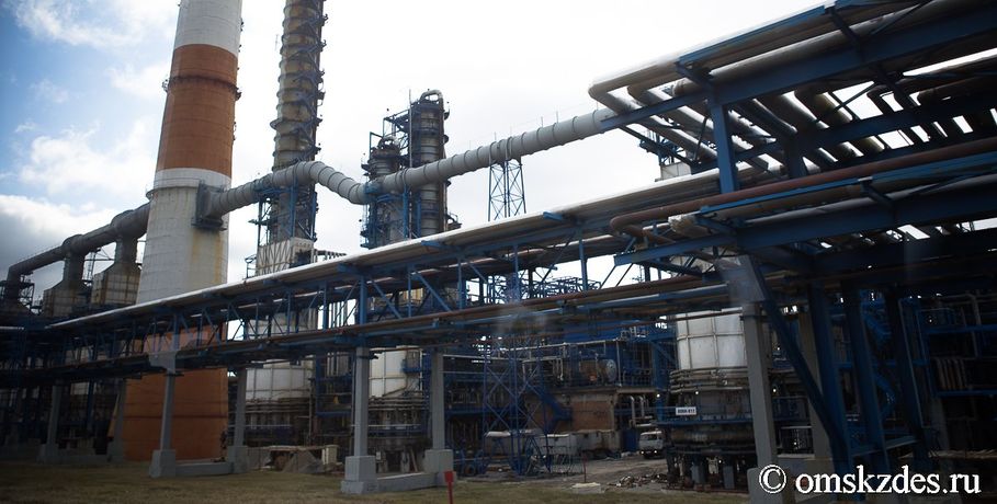 Компания омского депутата получила миллиардный контракт на модернизацию нефтезавода