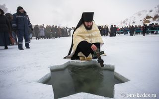 Испытание водой. Что нужно знать о крещенских купаниях в Омске