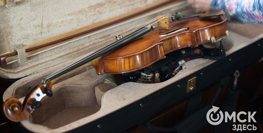 Два омича поборются за раритетную скрипку от Владимира Спивакова