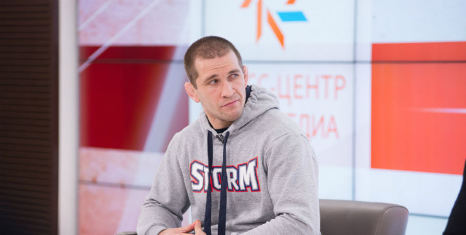 Александр Сарнавский потерпел седьмое поражение в карьере