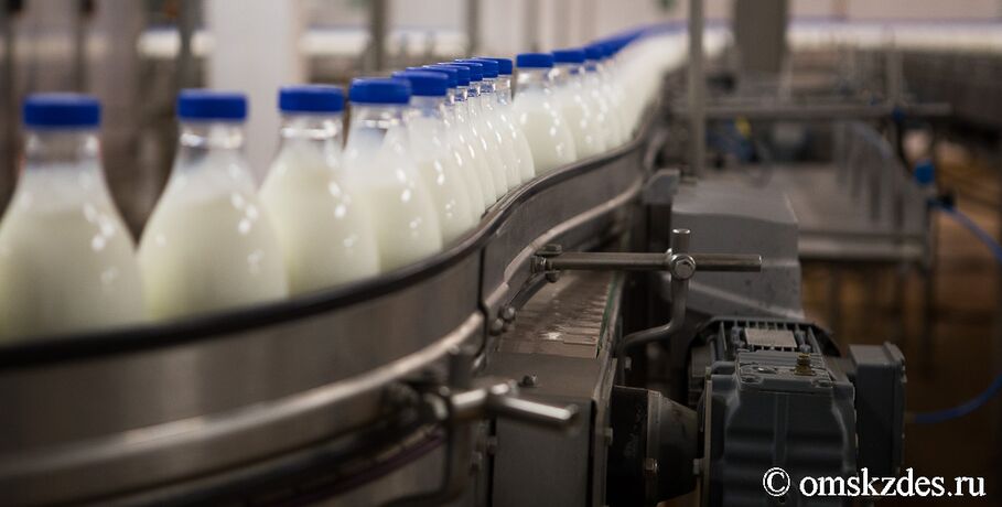 Омский Роспотребнадзор заподозрил крупнейшего производителя молочных продуктов в фальсификате