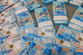 Работница омской почты записывала свои покупки на пенсионеров