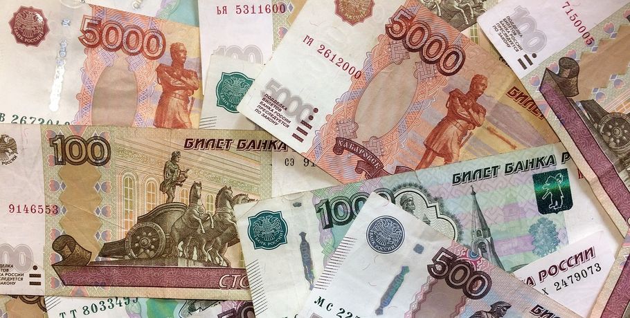 Омск в центре российского скандала, поддельные деньги и продукты. Тест по главным новостям недели