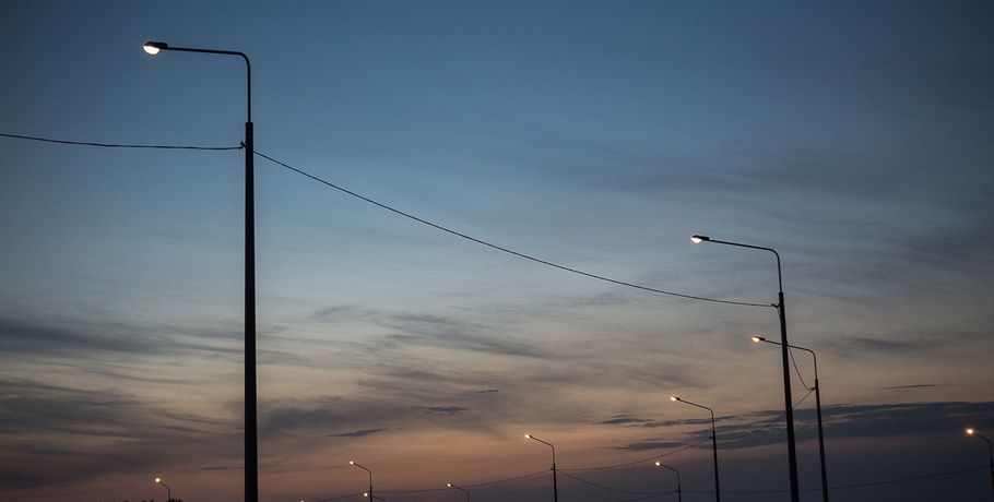 В Омской области директоров школ обязали осветить темные улицы