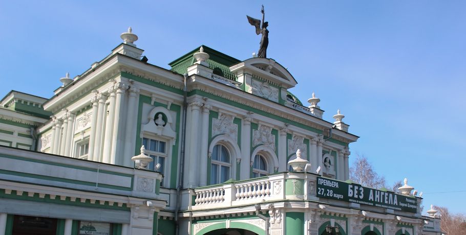 Омский театр купит минивэн для гостей и гастролей