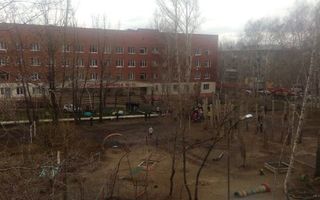 Омскую поликлинику на Заозерной эвакуировали из-за пожара
