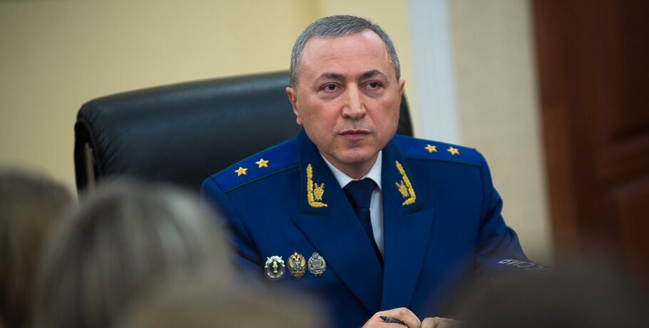 Омский прокурор Спиридонов за год заработал 3,5 миллиона