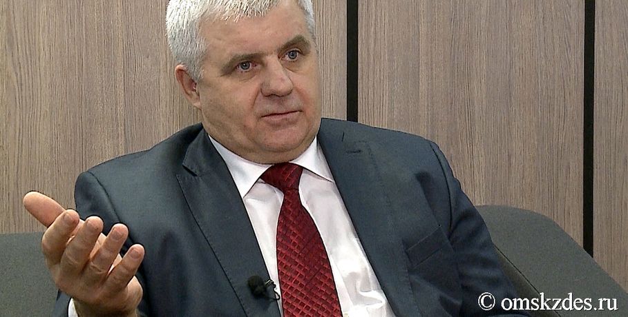 Экс-спикер Омского горсовета отказывается от коттеджа за 42 млн рублей