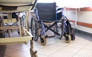 Омским инвалидам не хватает технических средств