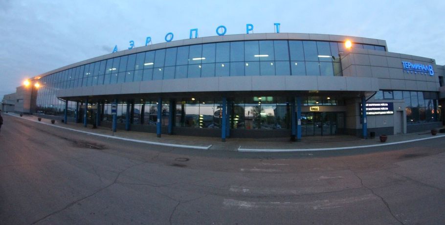 Судьбу омского аэропорта решат новосибирцы