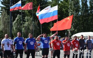 В Омске русские богатыри победили команду силачей Китая