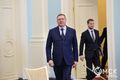 Победивший на выборах Бурков начал получать наказы от омичей