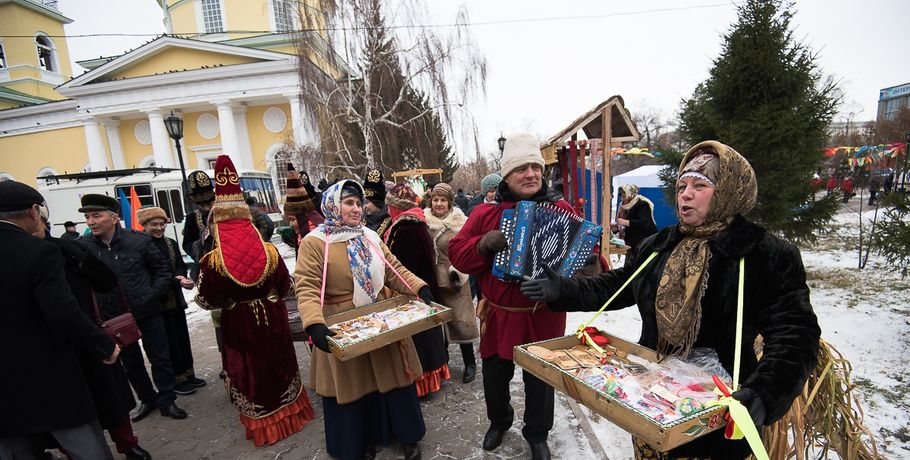 Танцы с бубнами: как в Омске отметили День народного единства
