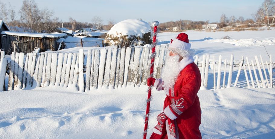 В Омске Дед Мороз сменил тройку лошадей на трамвай