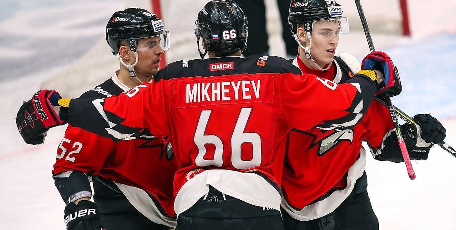 Форвард омского "Авангарда" Михеев рассказал об отъезде в НХЛ
