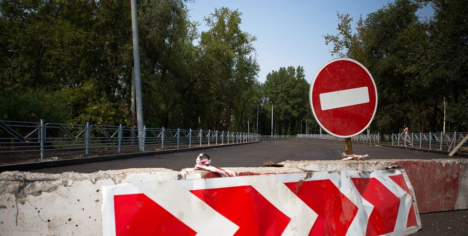 В Омске на Левобережье перекроют дороги и изменят маршруты автобусов