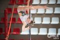В Омске десятки акробатов устроили танцы в воздухе