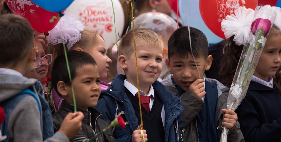 В Омской области 27 тысяч детей отправились в первый класс